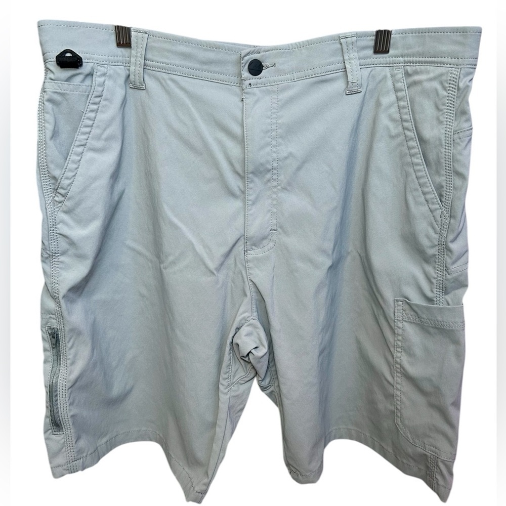 Men’s Wrangler Shorts, Light Grey, Size 38, Excellent used condition.